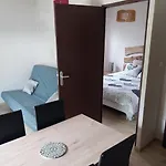 Les Granges De Flolie Casa de Férias *