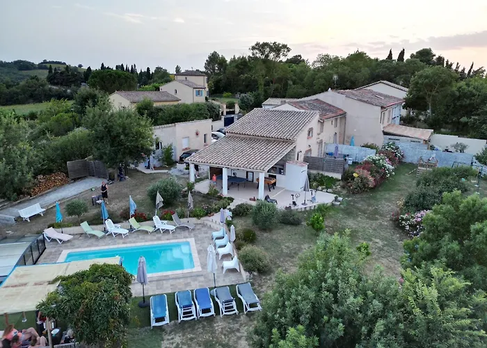 Les Granges De Flolie Hébergement de vacances *