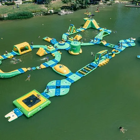 Les Granges De Flolie *