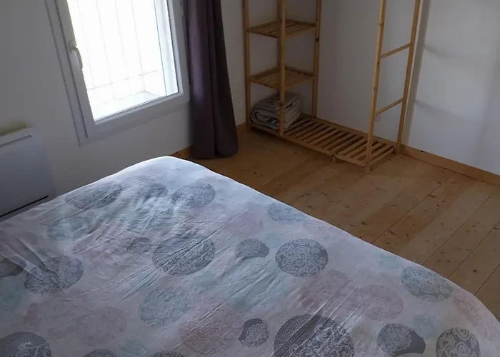 Les Granges De Flolie *